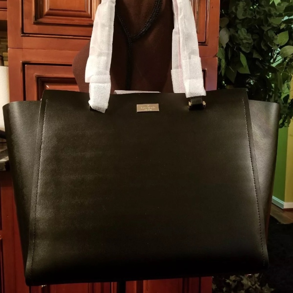 Authentic Kate Spade Large leather Tote . - Picture 5 of 8